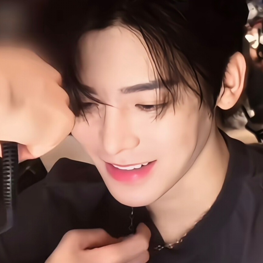 侯明昊