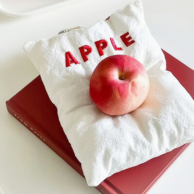 杨超越*
+˚Apple Strawberry Pie.蘋果草莓派*