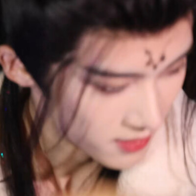 闫桉