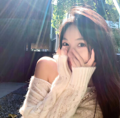 开心永驻
Mexlyyy女头
夏日
吊带
辣妹
墨镜