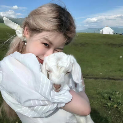 开心永驻
Mexlyyy女头
夏日
吊带
辣妹
墨镜