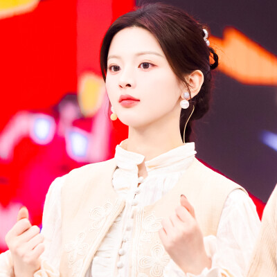 杨超越