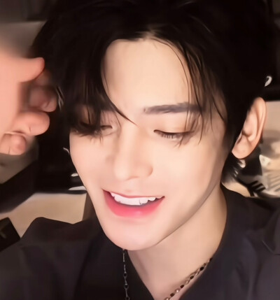 侯明昊