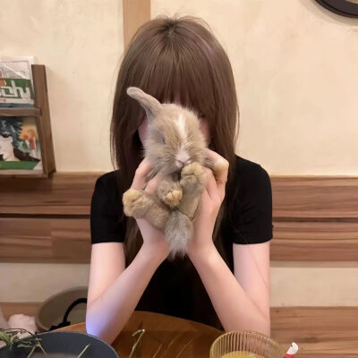 抱宠物女头