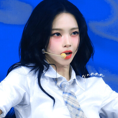 첫 사랑니 (初智齿)