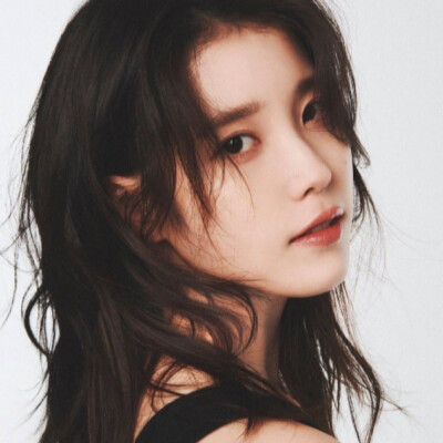 IU