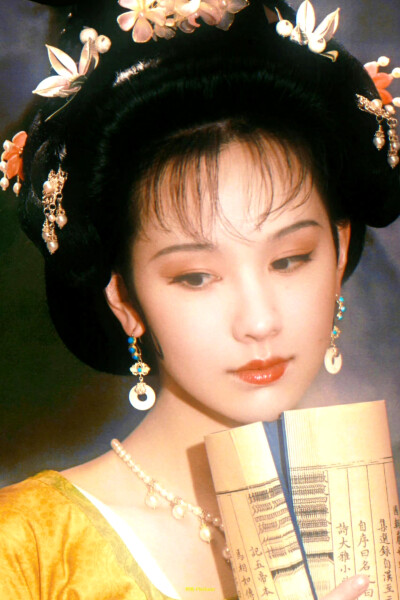 陈都灵