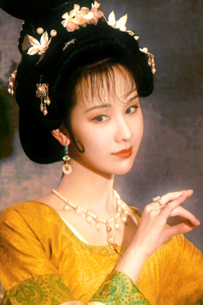 陈都灵