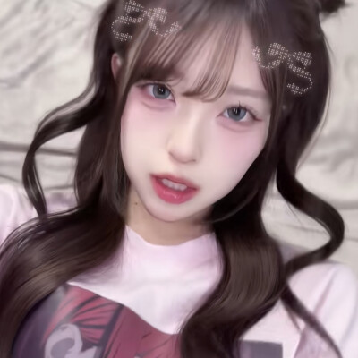 草莓大福一口吃掉