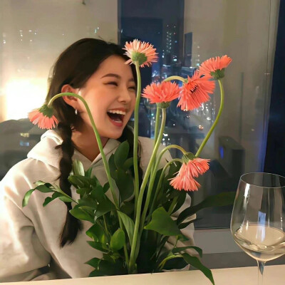 女头