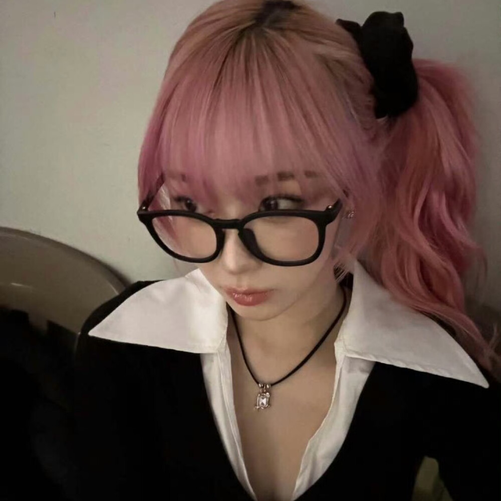 半夜突袭粉发吉姐