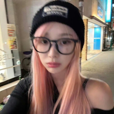 半夜突袭粉发吉姐