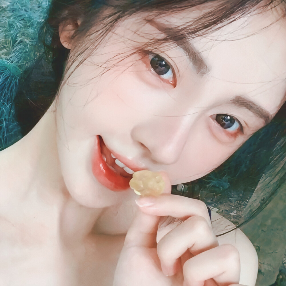 鞠婧祎
原截wb·椿恋小祎·