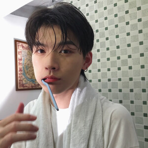 男头#相逢如骤雨初晴