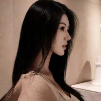 侧脸