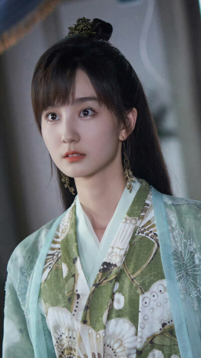 落花时节又逢君 