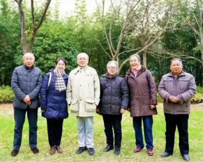 宝龙五七中学教师