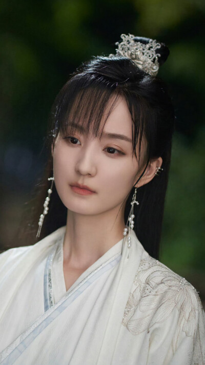 落花时节又逢君 