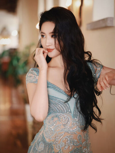 刘亦菲