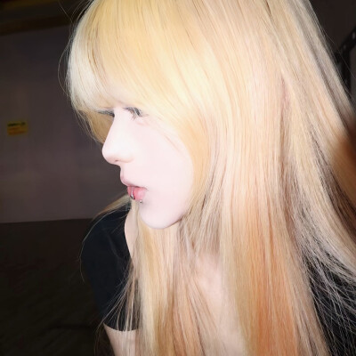 风格女头