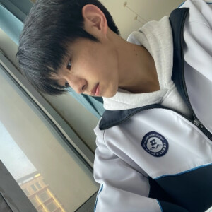 因为我就是不幸福 所以给我什么我都不会幸福