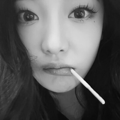只看着我