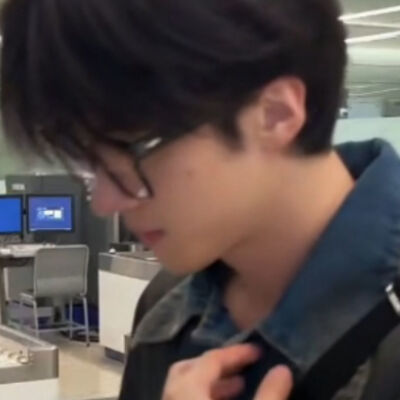 你那里堆满冷的