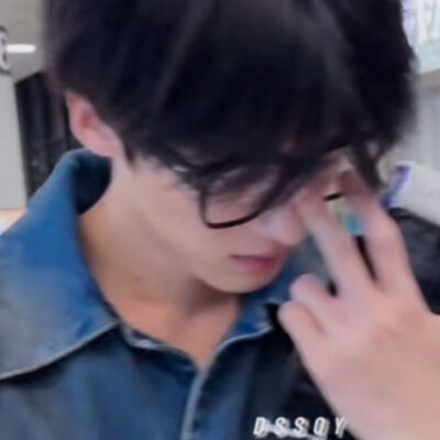 你那里堆满冷的