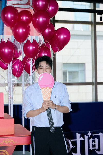 学长制服王俊凯