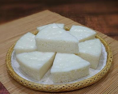 【米发糕】——传统的大米发酵面点，色泽洁白，绵软甜润，粉肉可口，是夏秋季节应时小吃。具有独特的风味及较高的营养保健功能。面食，营养美味，简单易学，一款家常面食。