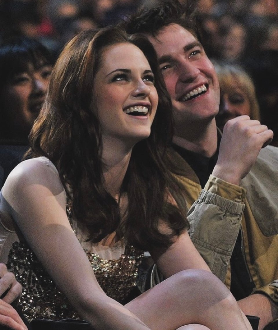 暮光之城 ​​​
from.MneUzhe