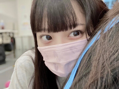 国中校服生