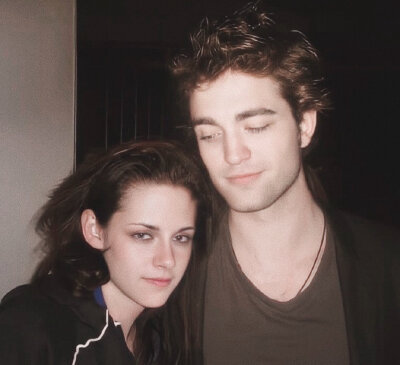 暮光之城 ​​​
from.MneUzhe