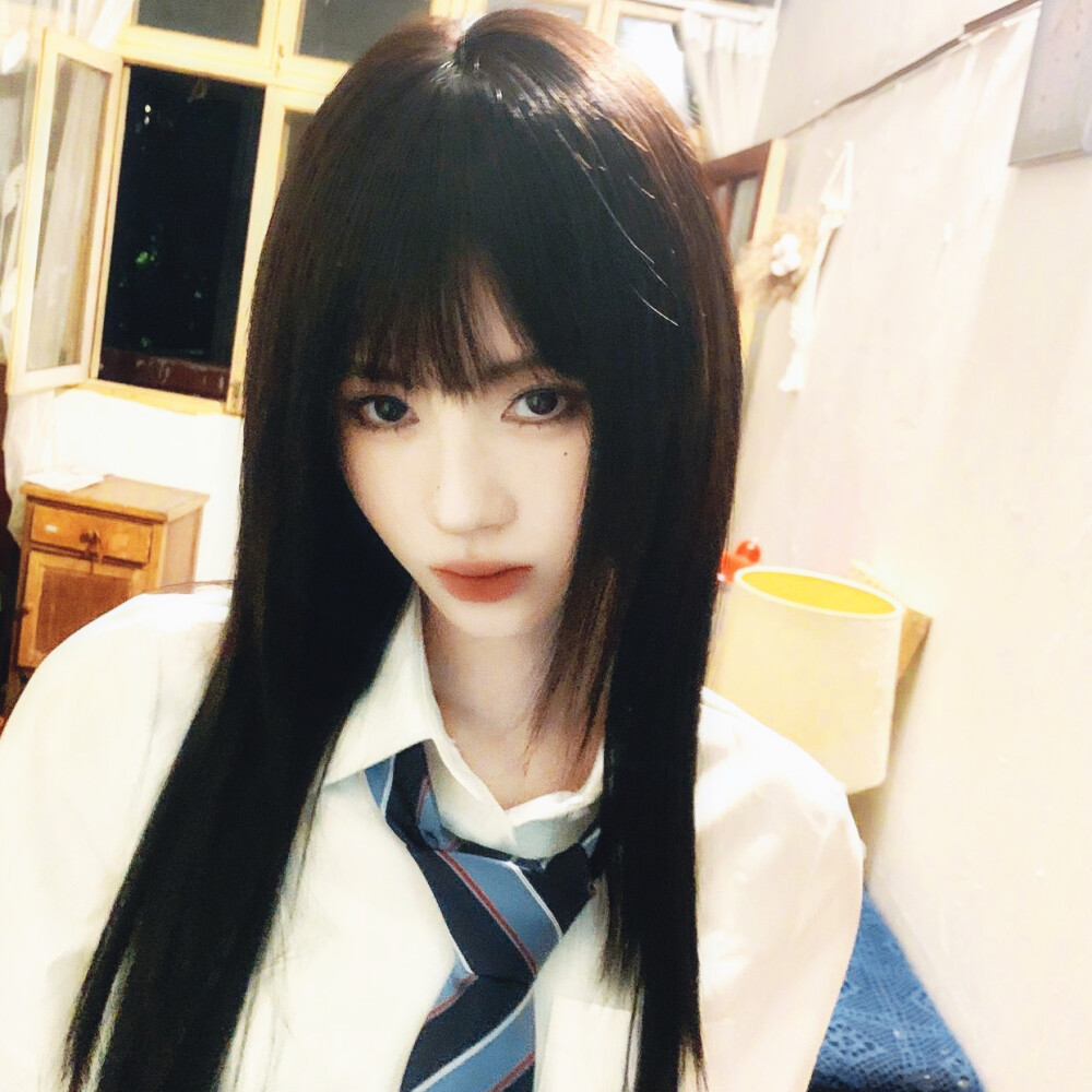  尝试拼好破碎的你
◎鞠婧祎