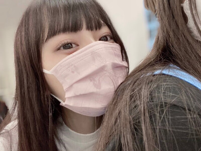 国中校服生