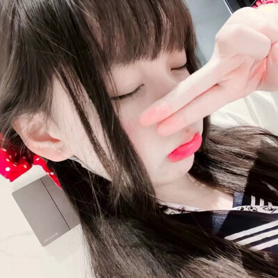 萌=⩌⩊⩌=