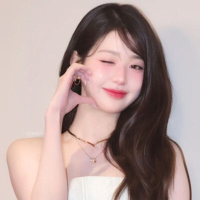 张元英