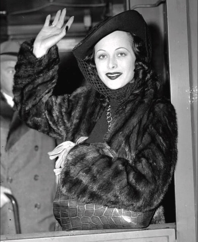Hedy Lamarr，1945
