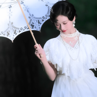 沈月