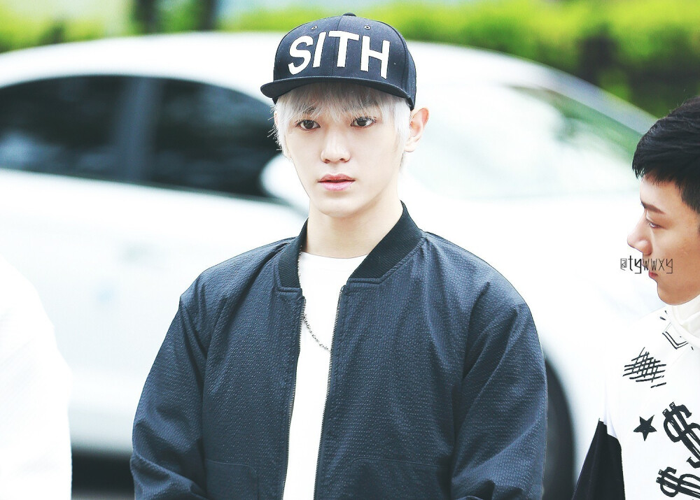 李泰容