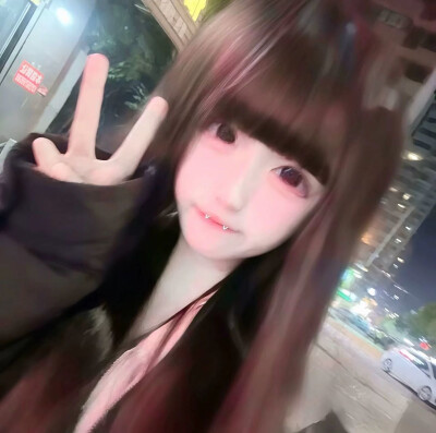 萌=⩌⩊⩌=