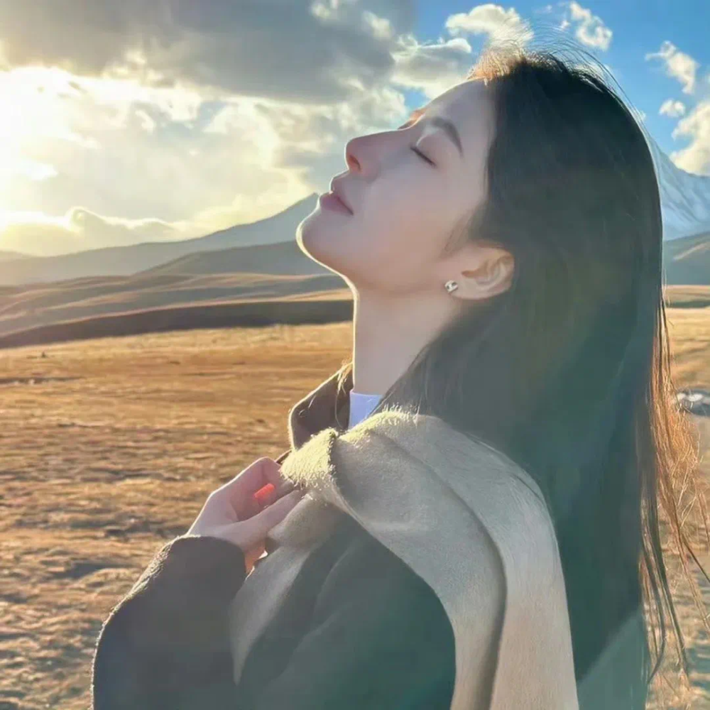 “祝你我 自由 随性 及时行乐.”