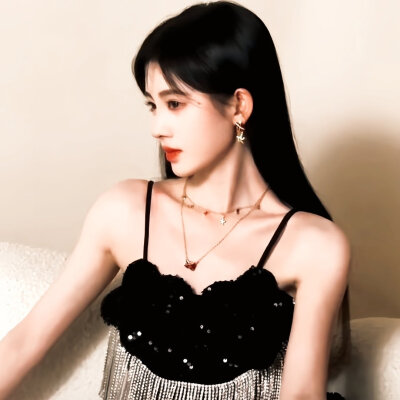 鞠婧祎新图