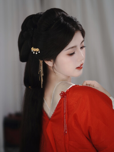 宥拉
