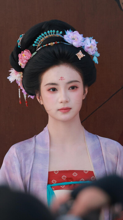 张雅钦