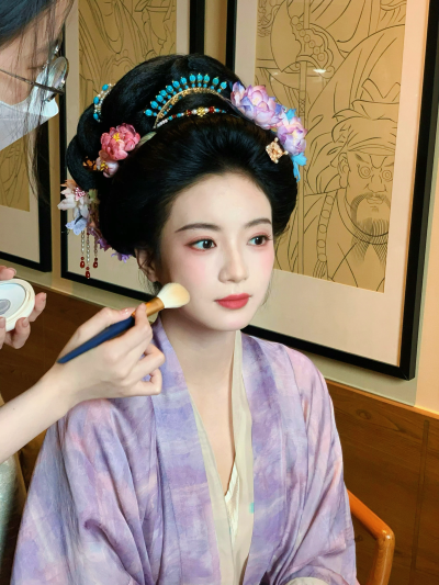 张雅钦