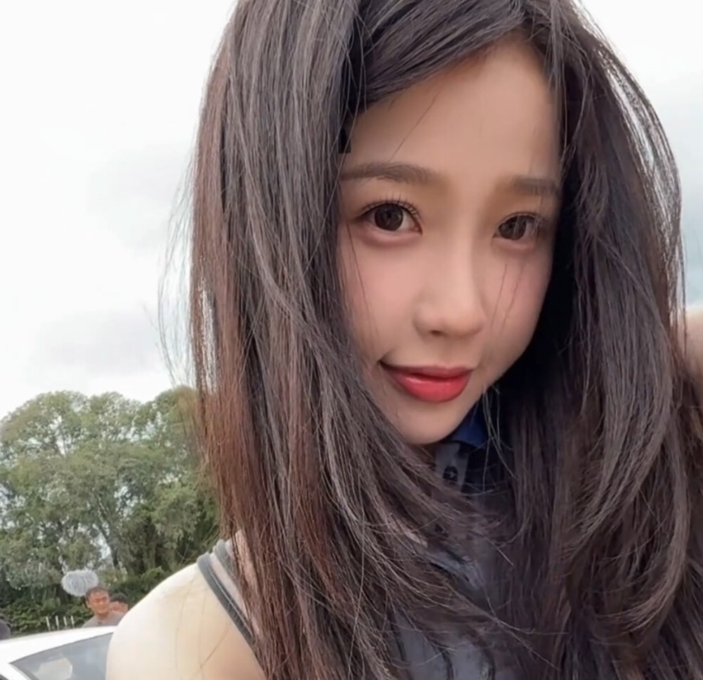 虞书欣水仙等虞书欣来。