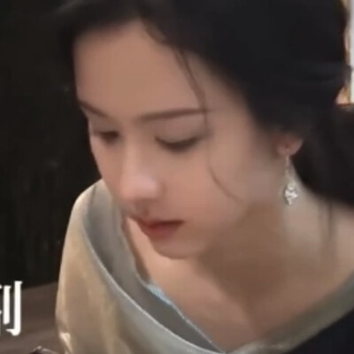 陈都灵