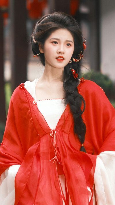 宥拉