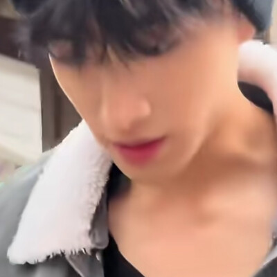 哥好久不见了哥